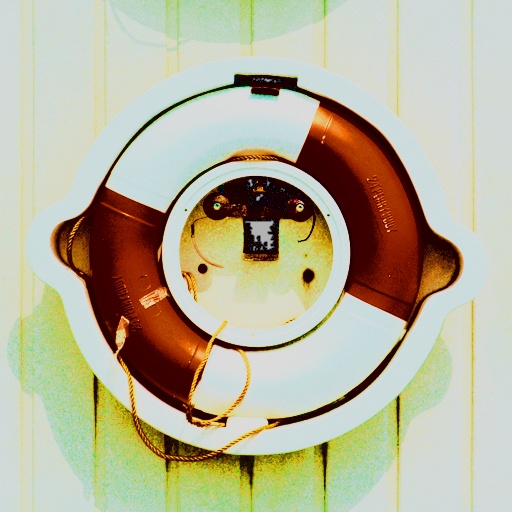 Fluorescent/Glowing Colors (Effect)